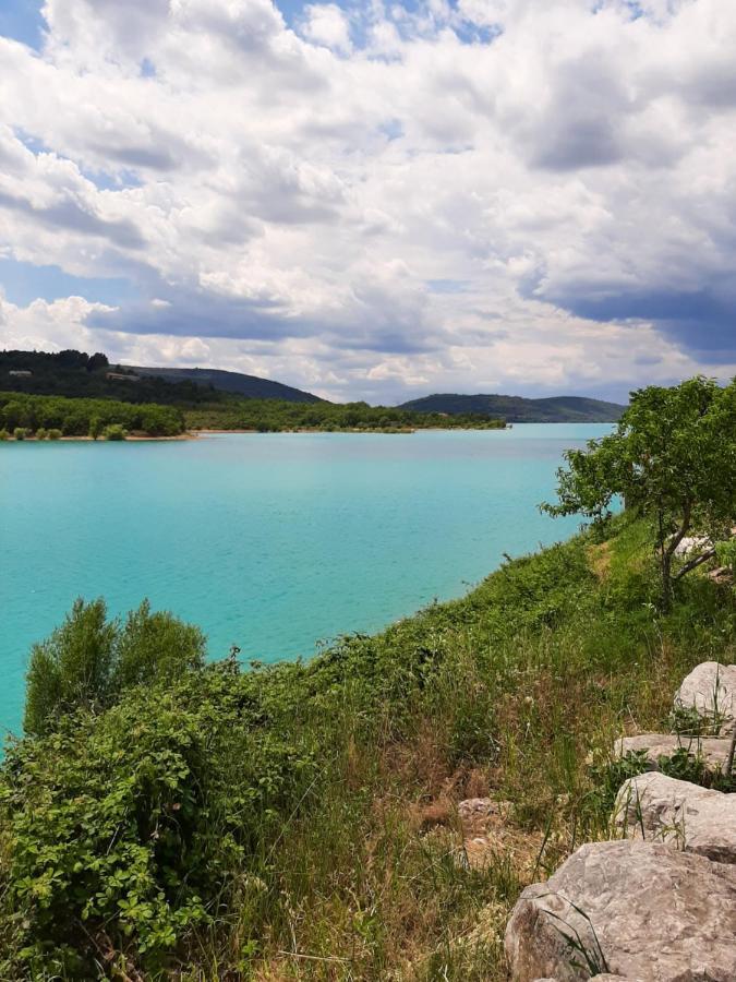 Le Logis Des Templiers Appartement Climatise Régusse Esterno foto