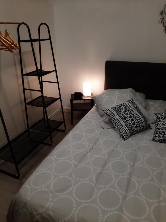Le Logis Des Templiers Appartement Climatise Régusse Esterno foto