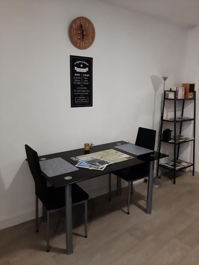 Le Logis Des Templiers Appartement Climatise Régusse Esterno foto